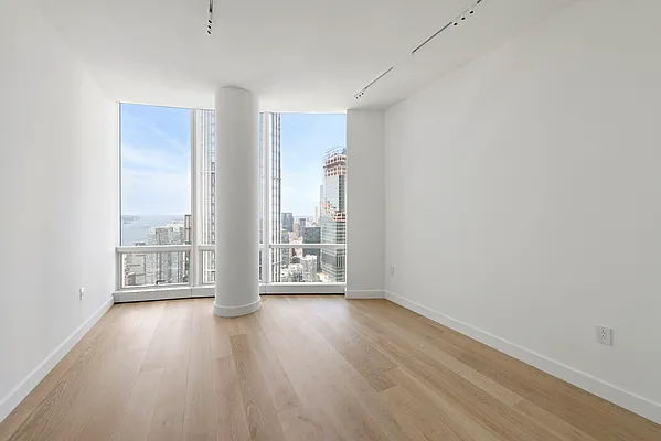 Rented by SERHANT. | media 6