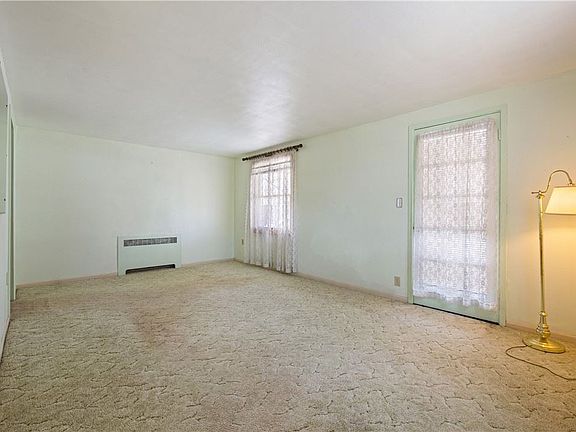 4th image of 600 Independence Dr