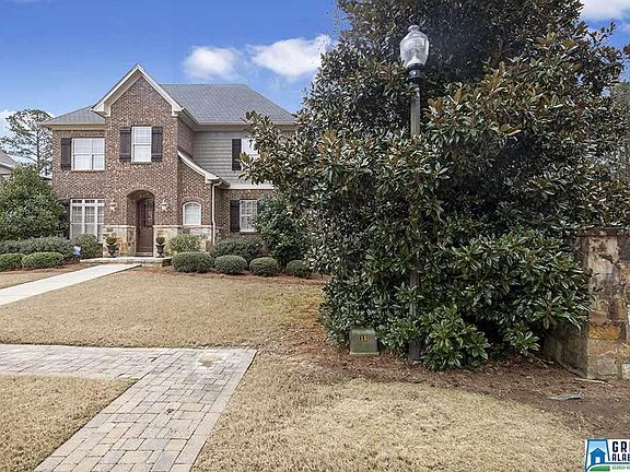 3rd image of 100 Gleneagles Ln