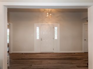 3410 Tudor Dr, Leavenworth, KS 66048