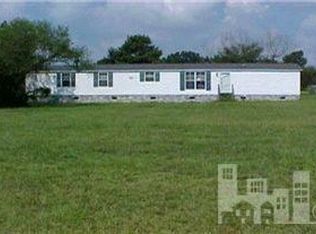 73 Holly Tree Rd, Riegelwood, NC 28456