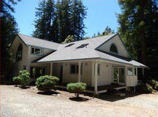 1020 Warren Dr, Santa Cruz, CA 95060