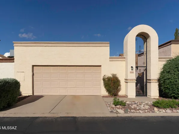 8883 N Joanna Dr, Tucson, AZ 85742