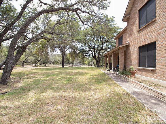 5th image of 797 KILLARNEY RD