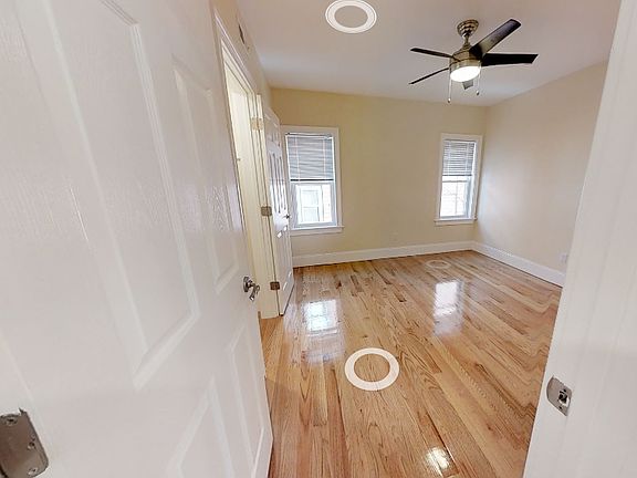 3rd image of 30 Cambridge Ter #4