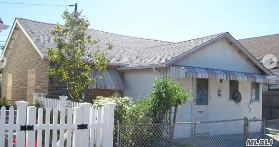 1st image of 206 Grand Blvd