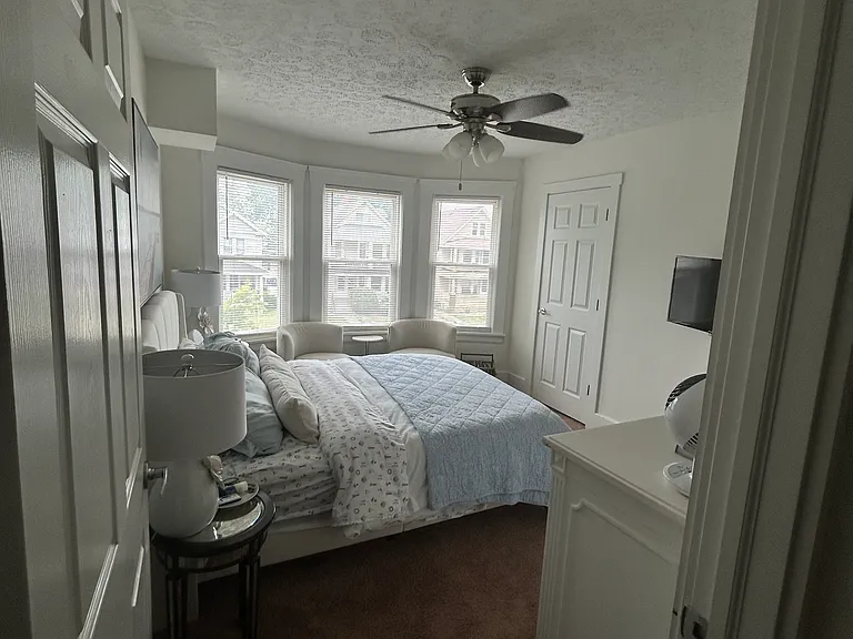 1293 Warren Rd — Photo 13