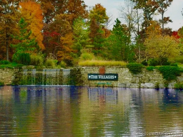 340 Ferncrest Ln, Sunrise Beach, MO 65079