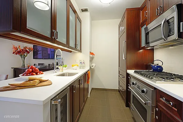 Sold by Corcoran | media 25