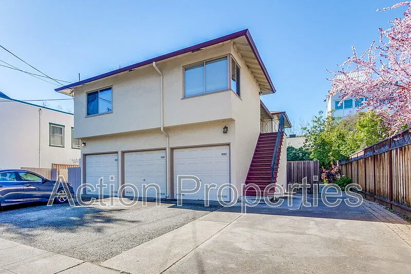 1 bed, 1.0 bath, 652 sqft, $2,995 — Photo 2