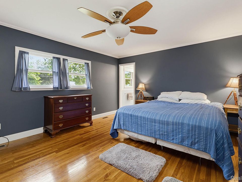 56600 North Ave, photo 23