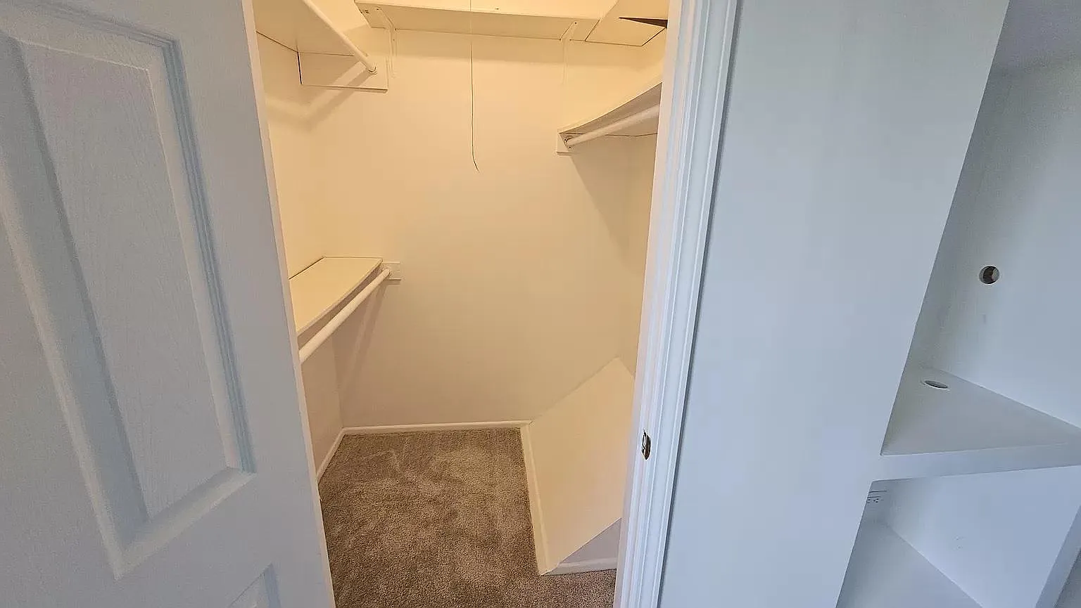1674 Cornell Dr — Photo 2