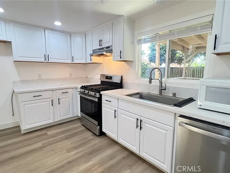 26062 Reynolds St — Photo 9