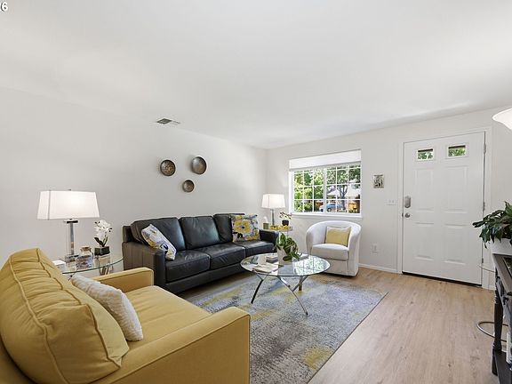 4th image of 3743 Westleigh St