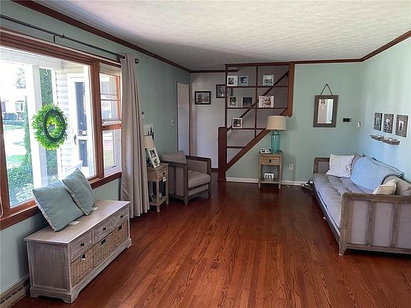 5th image of 2834 Homer Ave
