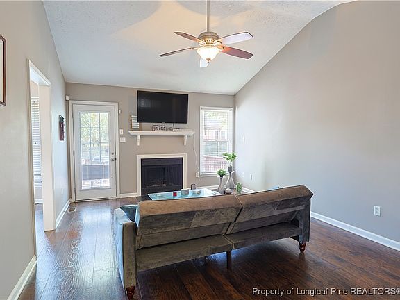 5th image of 3625 Hanover Dr