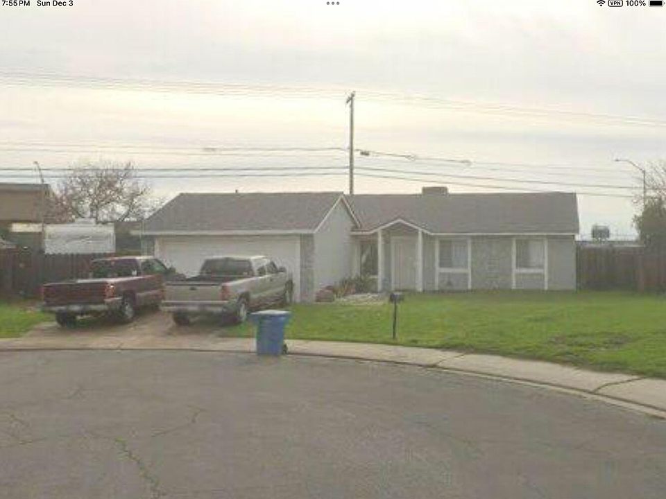2nd image of 3917 Woodview Dr