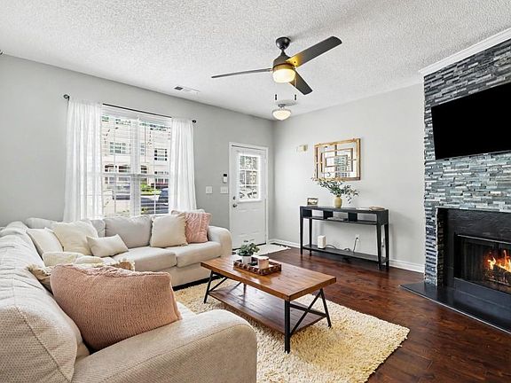 2nd image of 219 Buckland Dr