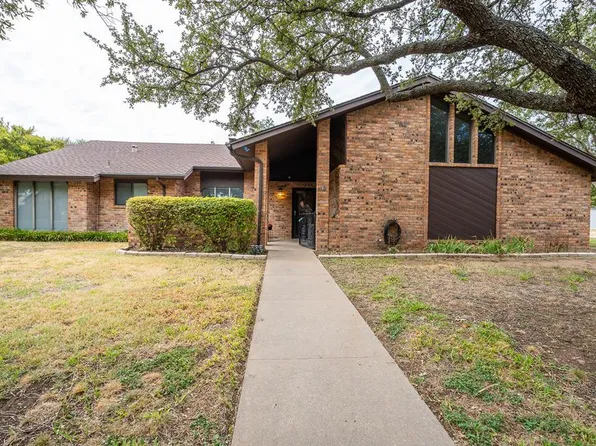 3125 Oak Mountain Trl, San Angelo, TX 76904