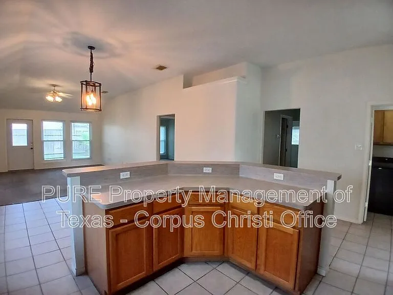 7609 Cold Springs Dr — Photo 8