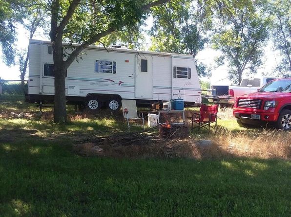 11122 Nine Mile Rd, Veblen, SD 57270