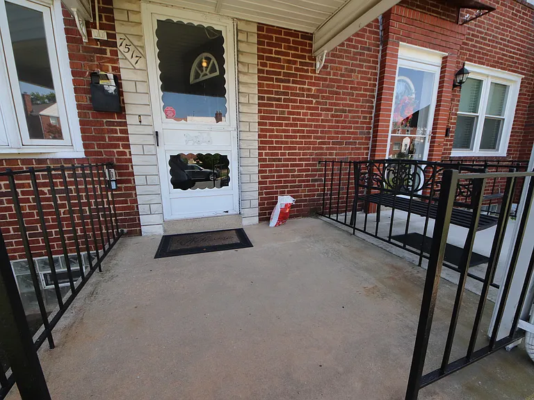 7517 School Ave — Photo 2