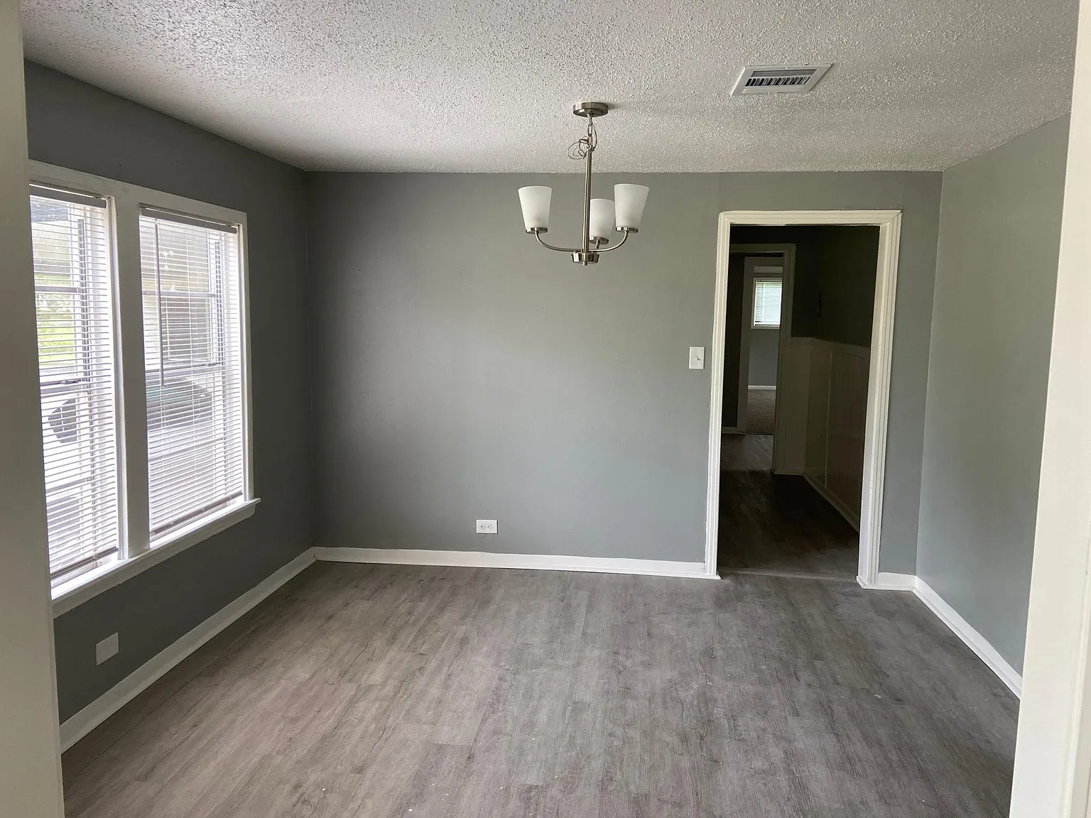 2809 Sims Ave — Photo 3
