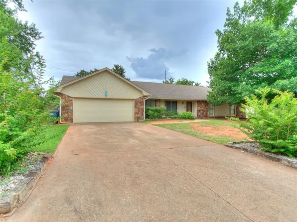 1912 Nighthawk Dr, Edmond, OK 73034