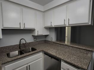 12521 Grevillea Ave #8, Hawthorne, CA 90250