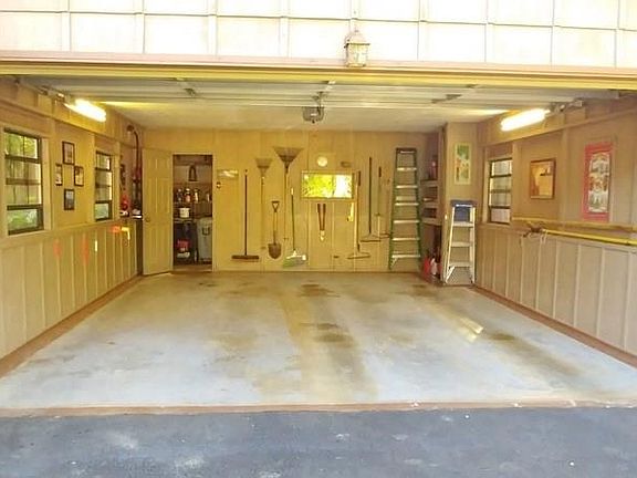 5th image of 1443 Tanglewood Dr W