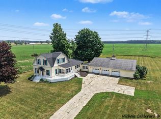 9640 E Condensery Rd, Carson City, MI 48811