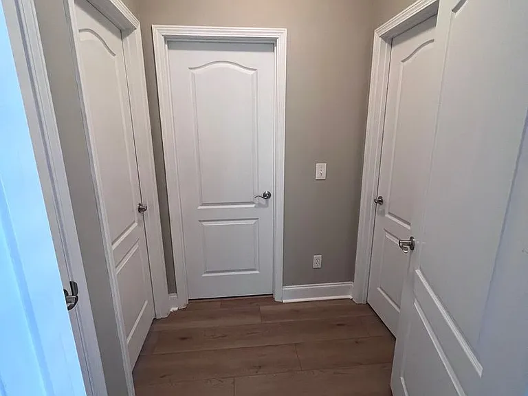 1618 Professional Pkwy — Photo 22