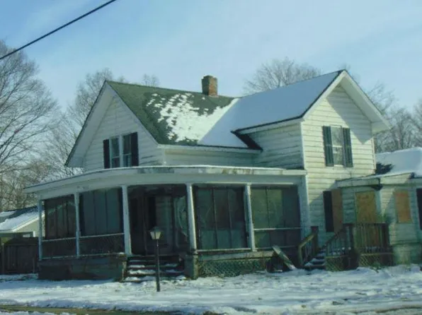 130 Sherman St, Sherwood, MI 49089