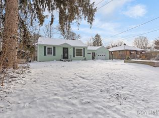 2910 Foster Ave NE, Grand Rapids, MI 49505