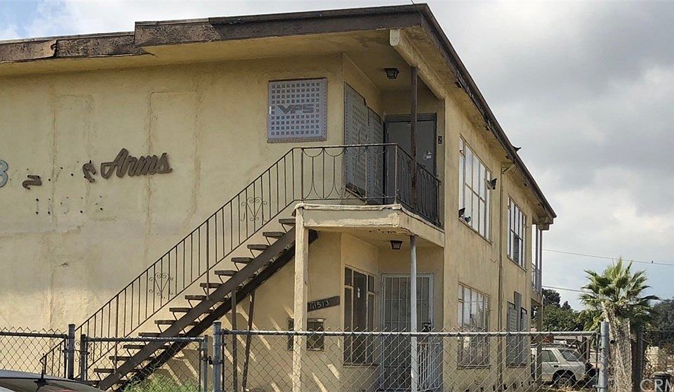 1st image of 11513 Berendo Ave