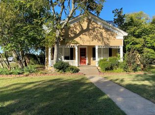 501 E Ross St, Waxahachie, TX 75165