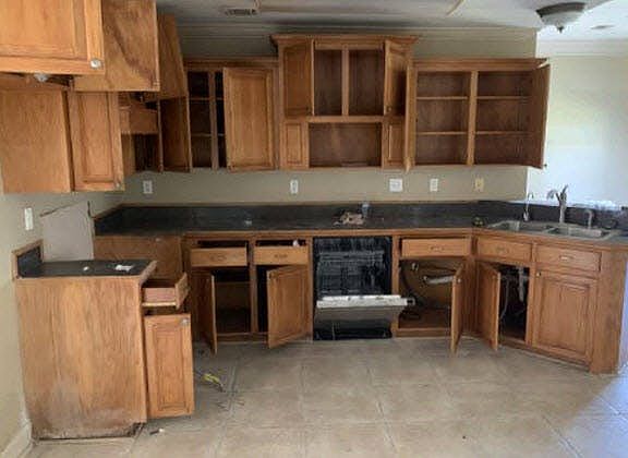 5th image of 106 Herlil Cir