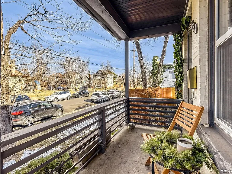 424 E Tennessee Ave — Photo 2