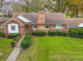 5957 Beaver St, Dearborn Heights, MI 48127