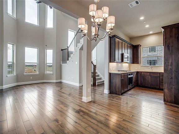 2nd image of 3356 Archduke Dr