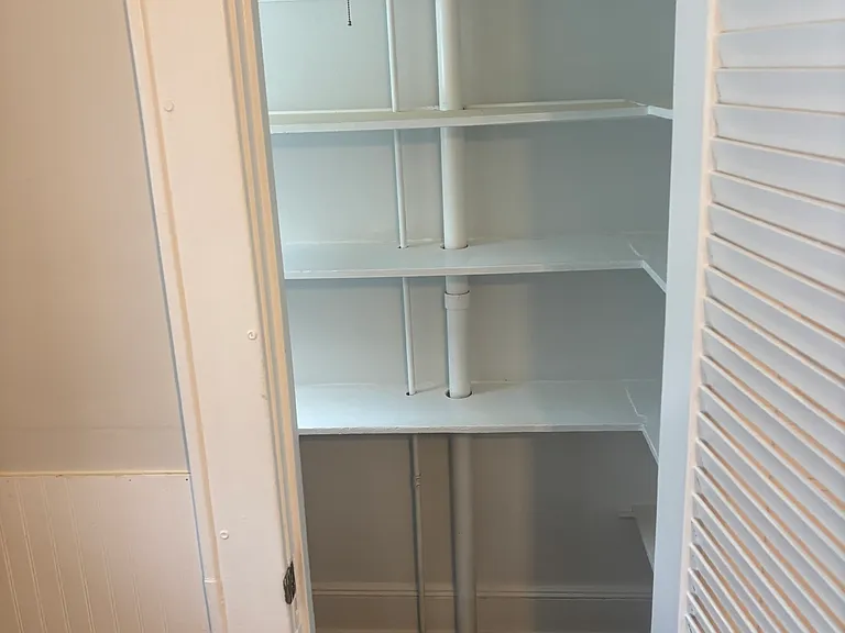 1095 Hillside Ave #1 — Photo 6