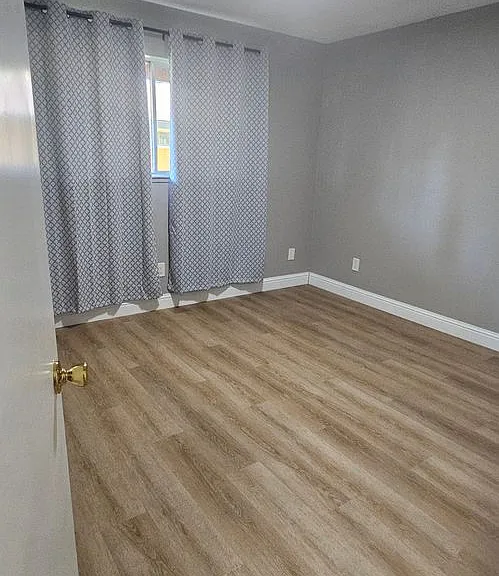 5901 S Land Park Dr — Photo 7