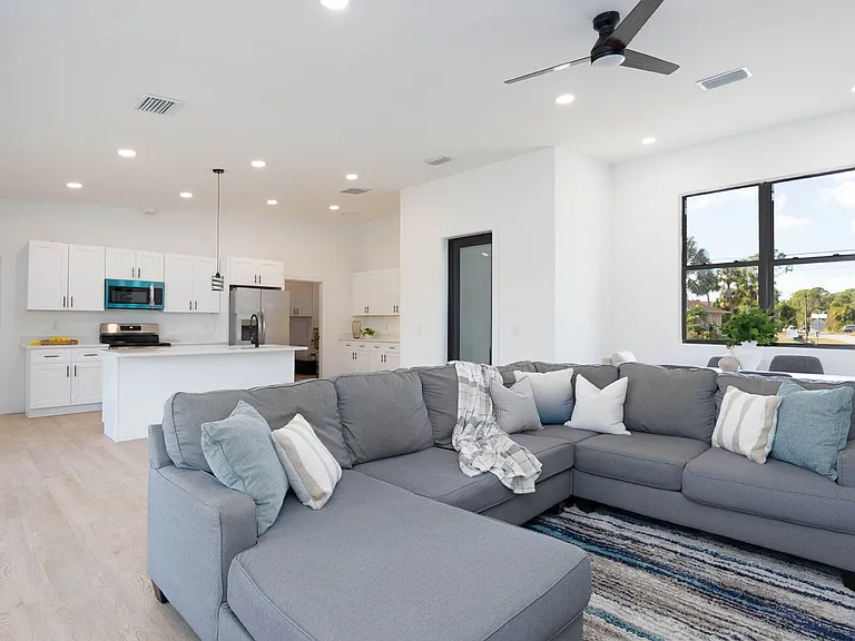 1804 Nimbus Dr — Photo 23