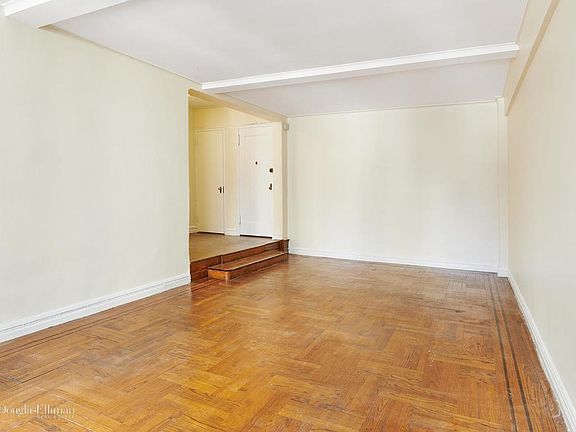 3rd image of 110 E 87th St APT 7B