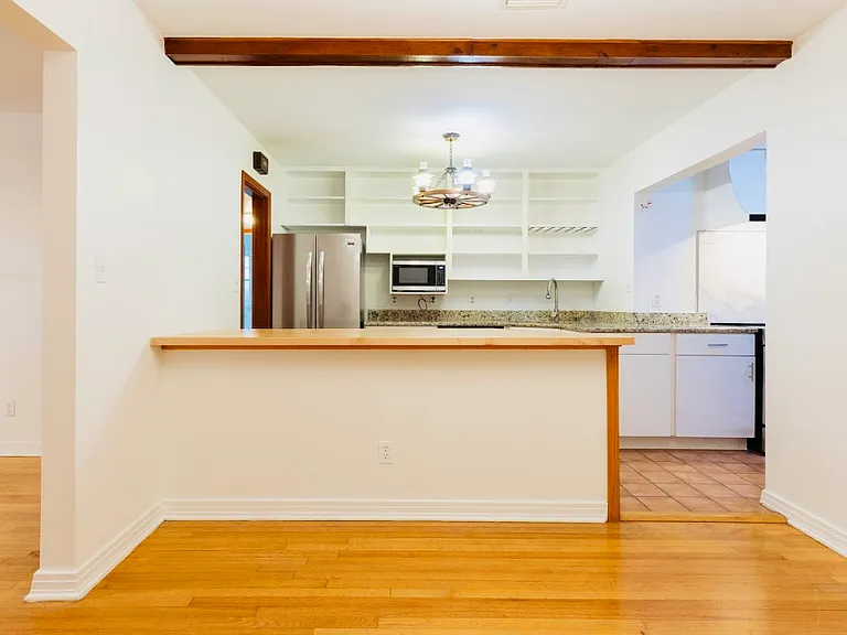 2131 Winter Park Rd — Photo 6