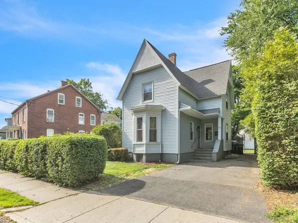 39 Pochassic St, Westfield, MA 01085