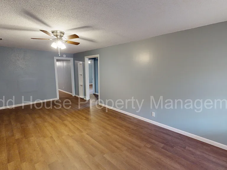 703 Simmons St #1 — Photo 1