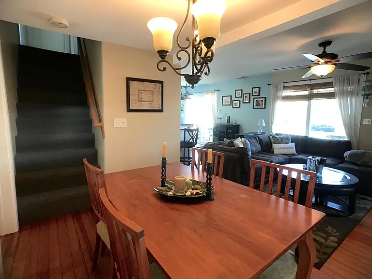 25 Briarwood Ave #B — Photo 16