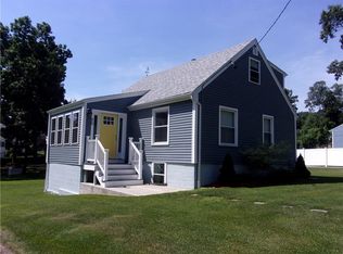 20 Indiana Ave, Cumberland, RI 02864