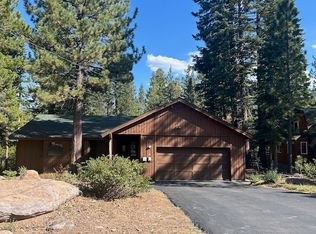 12271 Snowpeak Way, Truckee, CA 96161